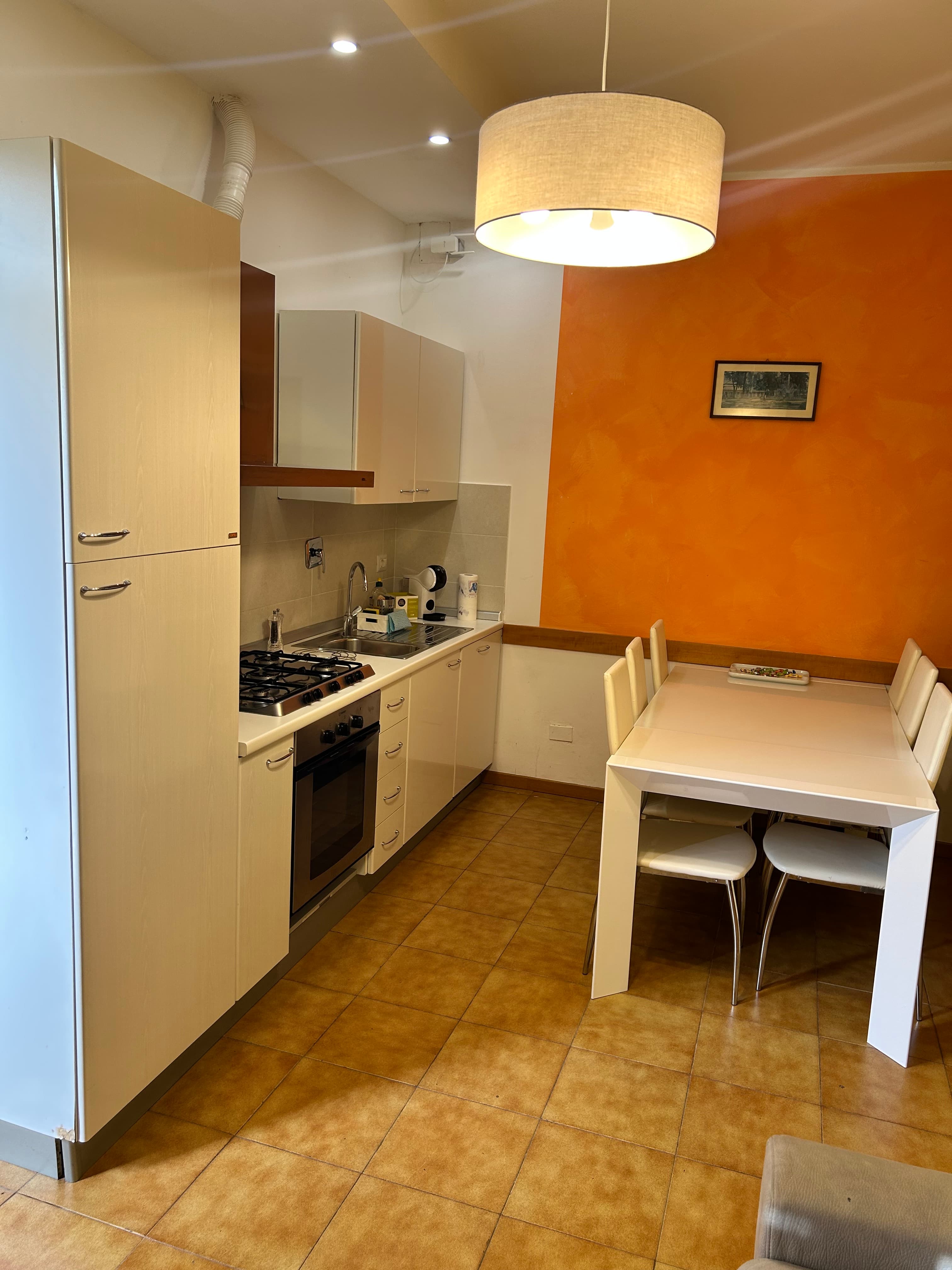 Cucina attrezzata dell'appartamento Bilancia