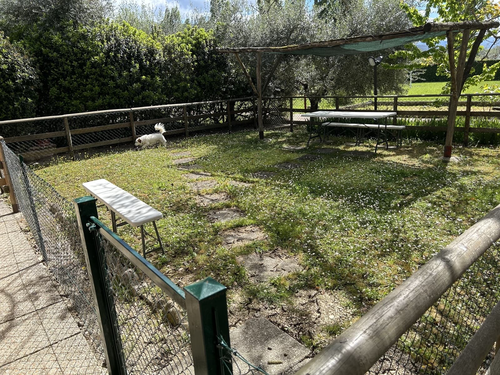 Giardino privato recintato di Gemelli