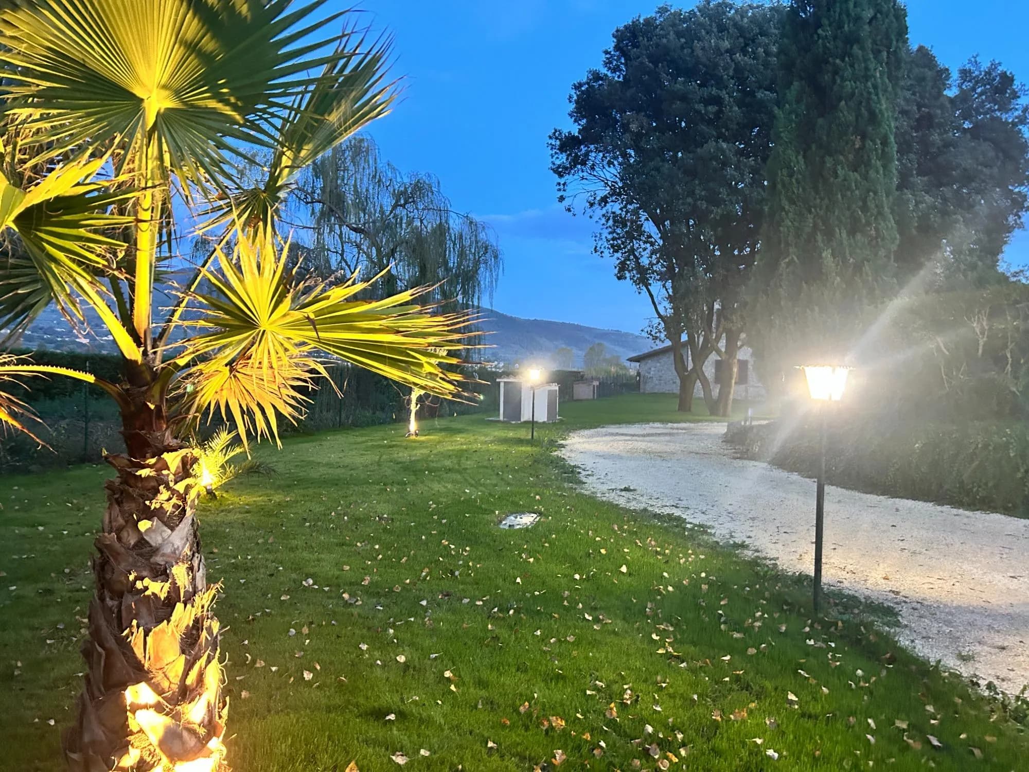 Ingresso di Villa Relax di sera