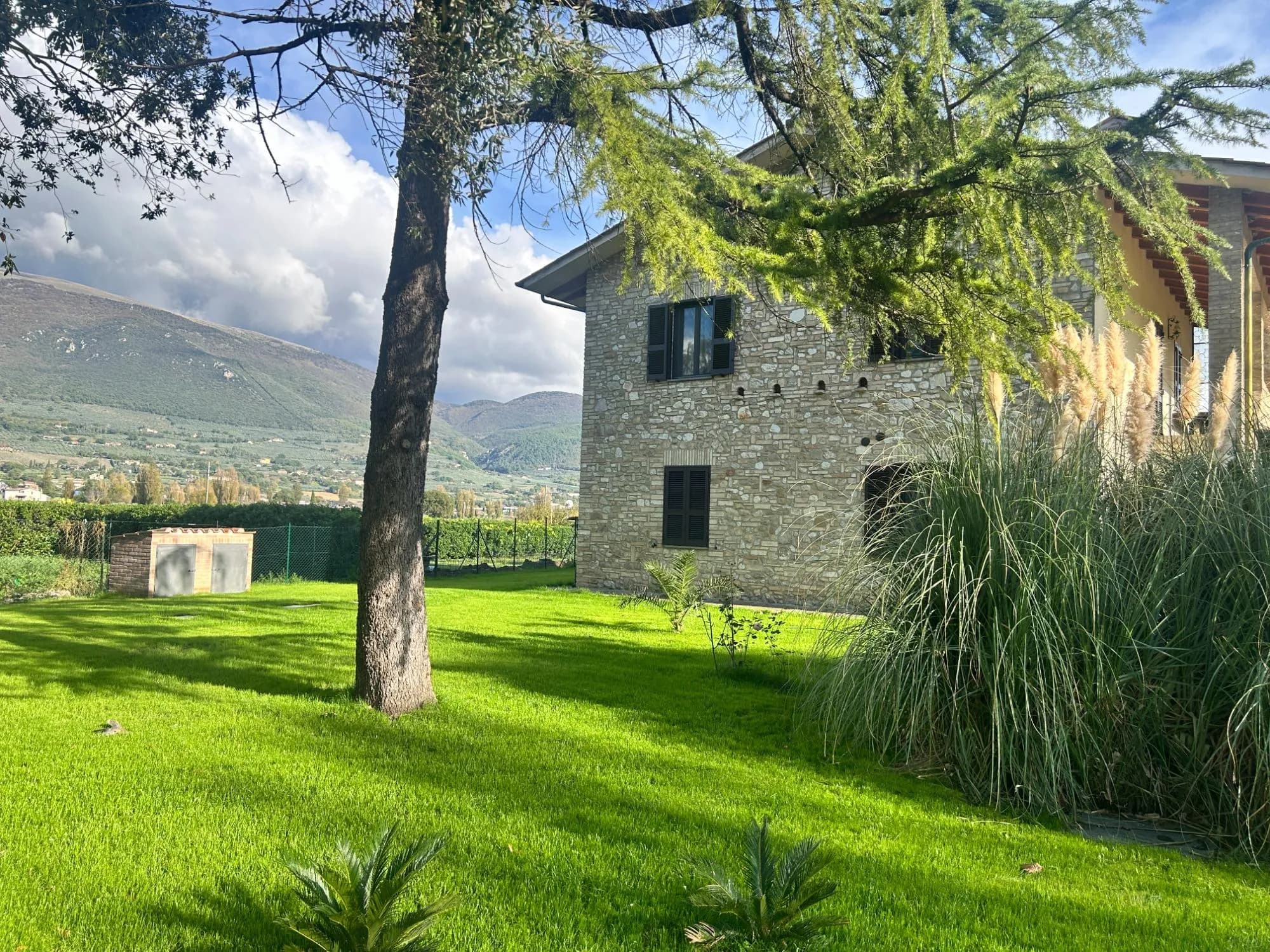 Villa Relax, villa indipendente con piscina privata vicino ad Assisi